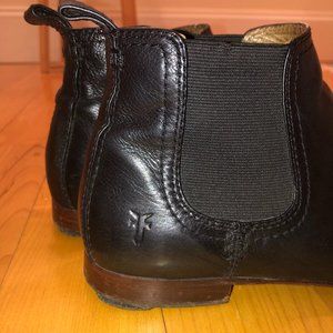 FRYE Women's Jillian Chelsea Boot, Black, 8.5 M
